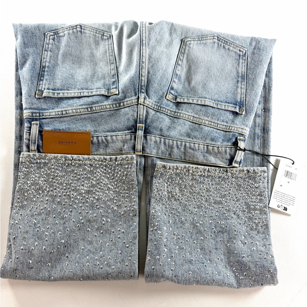 7 For All Mankind Logan Stovepipe high-rise, straight-leg jeans crystal Size 30 - Picture 7 of 11